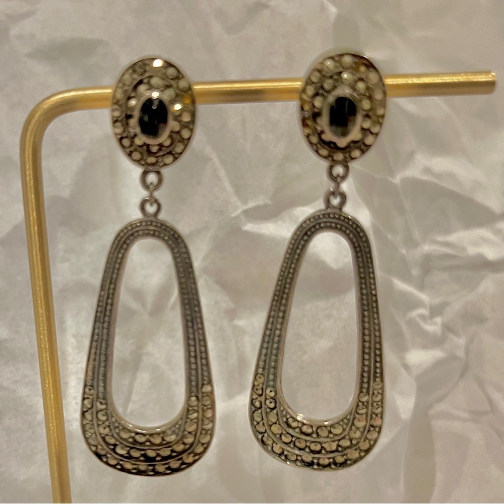 Vintage Marcasite Silver tone and Black Dangle Earrings pierced ears